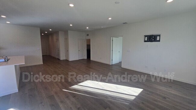 Building Photo - 7571 Grassy Plns Dr