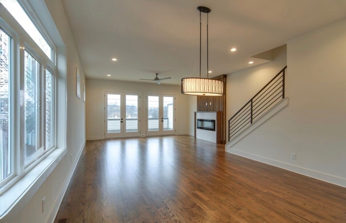 Building Photo - 3325 Felicia St