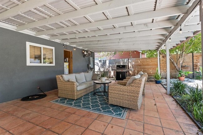 Building Photo - 4412 Dovemeadow Dr