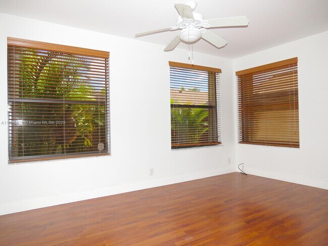 Building Photo - 8567 SW 115th Pl