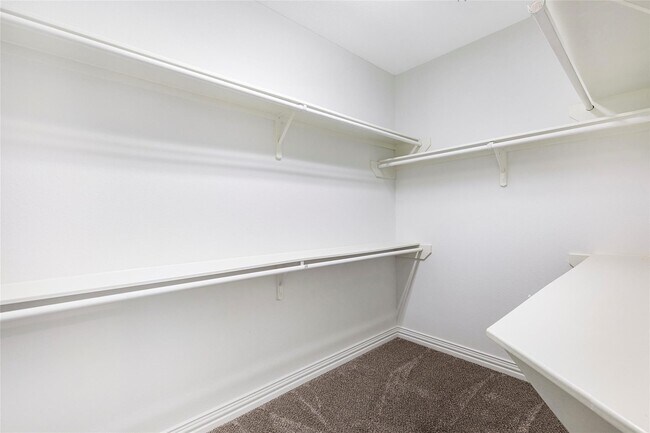 Building Photo - 7638 Bronze Trail Dr