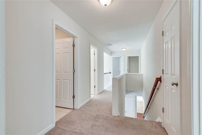 Building Photo - 2262 Young America Dr NE