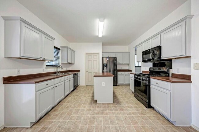 Building Photo - 15005 Donna Jane Loop