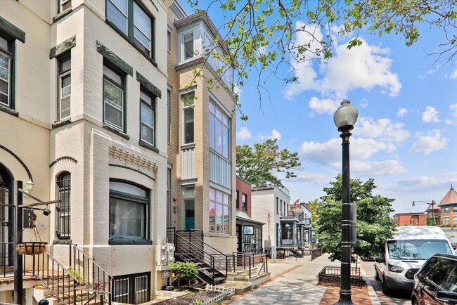 Building Photo - 1830 18th St NW