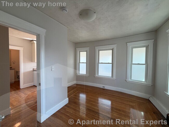 Building Photo - 441 Broadway