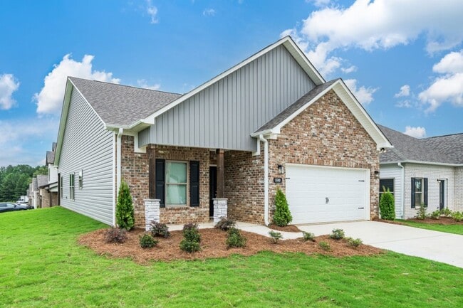 Building Photo - 5500 Blue Jay Cir