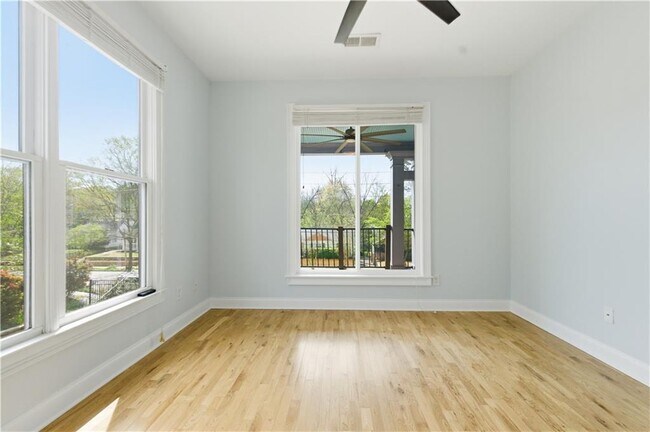 Building Photo - 850 Ormewood Ave SE