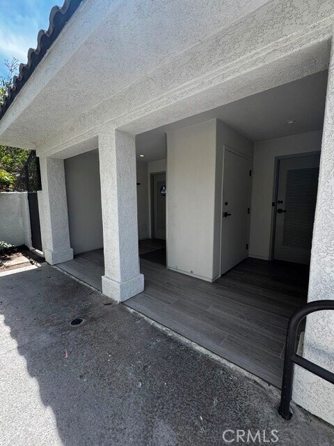 Building Photo - 55 Palm Beach Ct