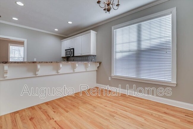 Building Photo - 719 Bonnie Oaks Ln