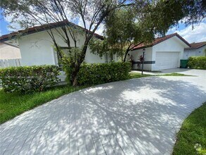 Building Photo - 10225 SW 144th Ct
