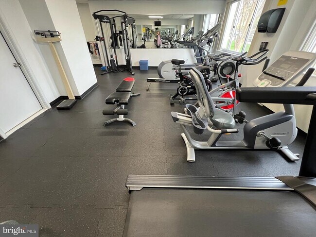 Building Photo - 11801 Rockville Pike