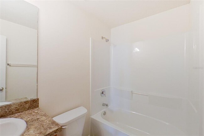 Building Photo - 2920 NE 2nd Ave