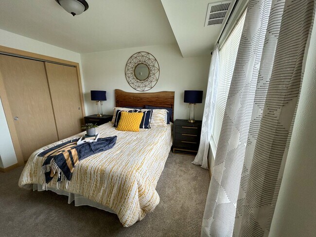 Building Photo - Brand New Building: Forest Creek Estates - Now Leasing