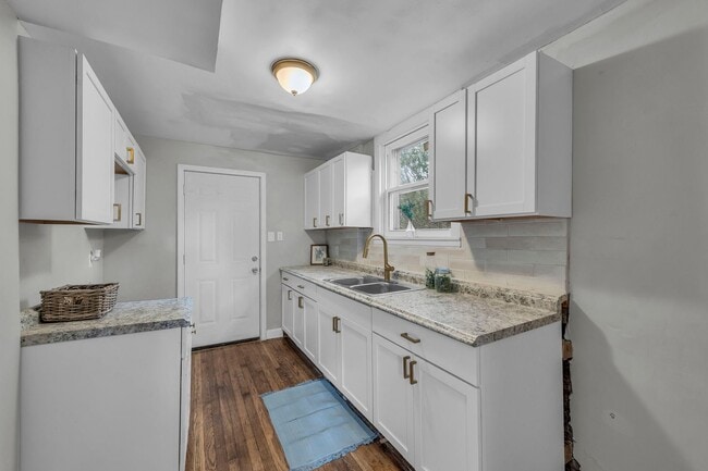 Building Photo - **Don’t Miss Out…This Home Will Go Fast!**