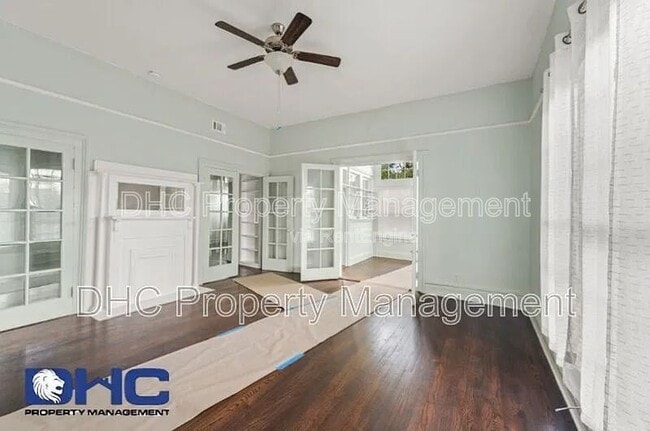 Building Photo - 3556 Main St