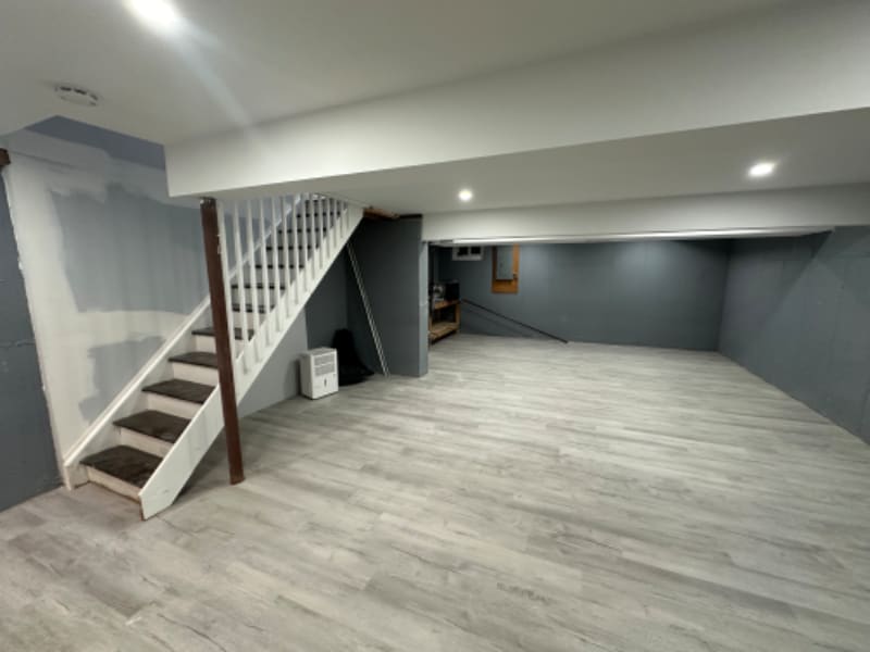 Building Photo - 175 The Meadows