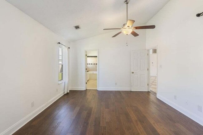 Building Photo - 27 Hidden Harbor Ln