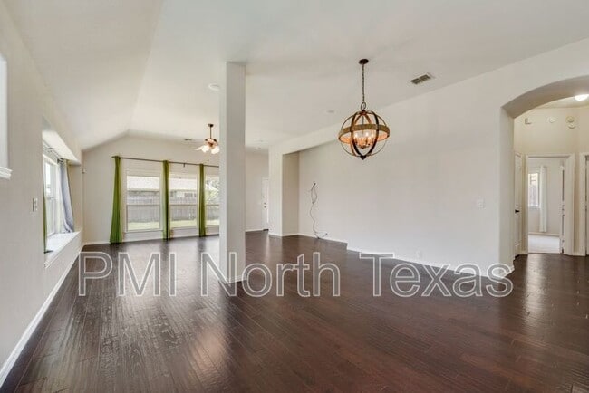 Building Photo - 2604 Choctaw Ct