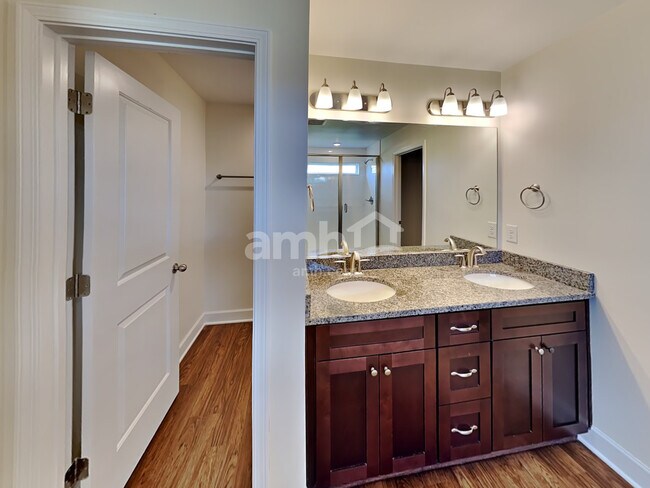 Building Photo - 600 Drema Ct