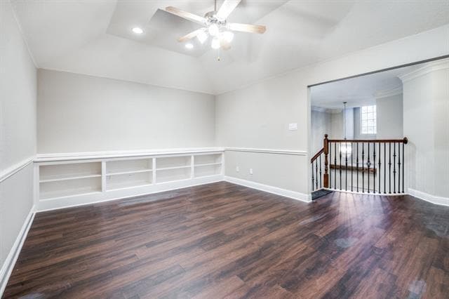 Building Photo - 8779 Oak Stream
