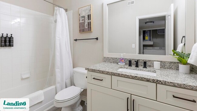 Building Photo - 6101 N Riverside Dr