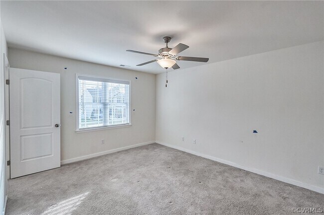 Building Photo - 5949 Autumnleaf Dr