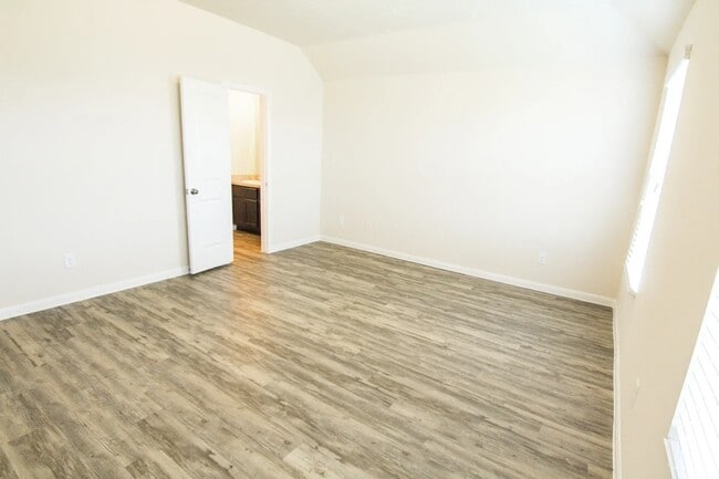 Building Photo - 6011 Fading Night Dr