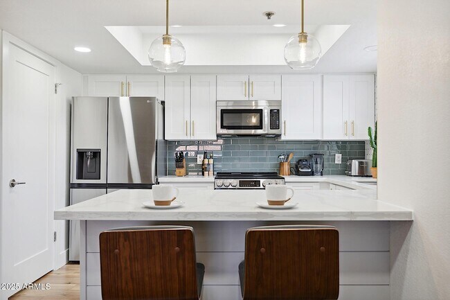 Building Photo - 5104 N 32nd St