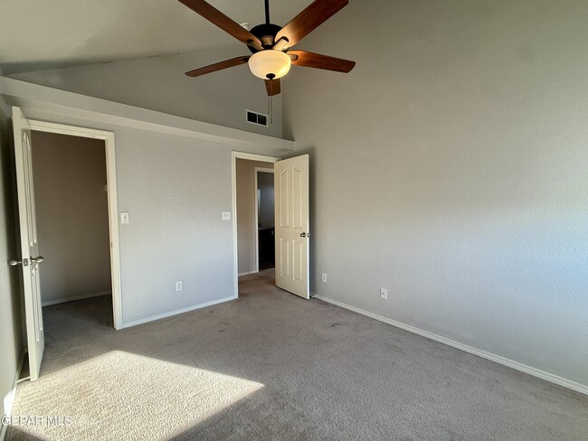 Building Photo - 1524 Bill Mueller Pl