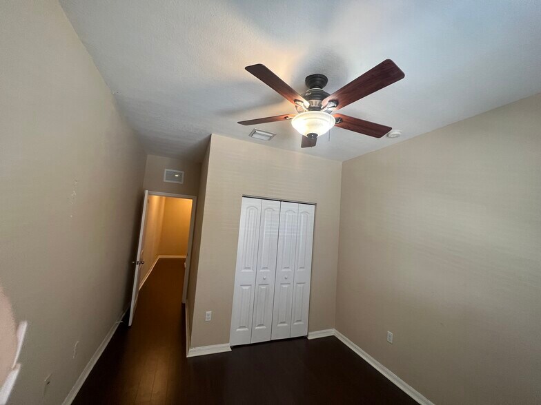 Building Photo - 3612 NW 29th Ct