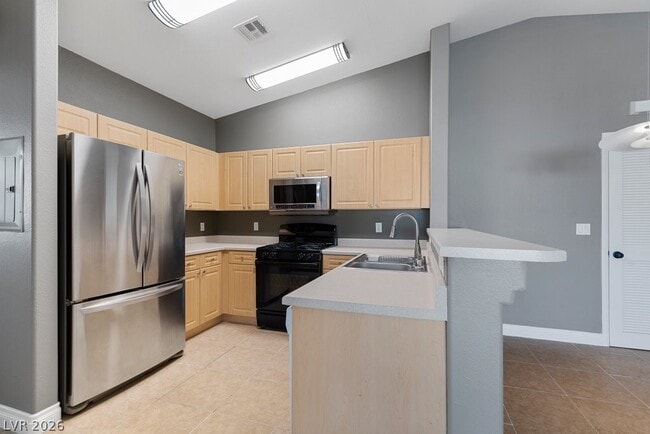 Building Photo - 9333 Leaping Deer Pl