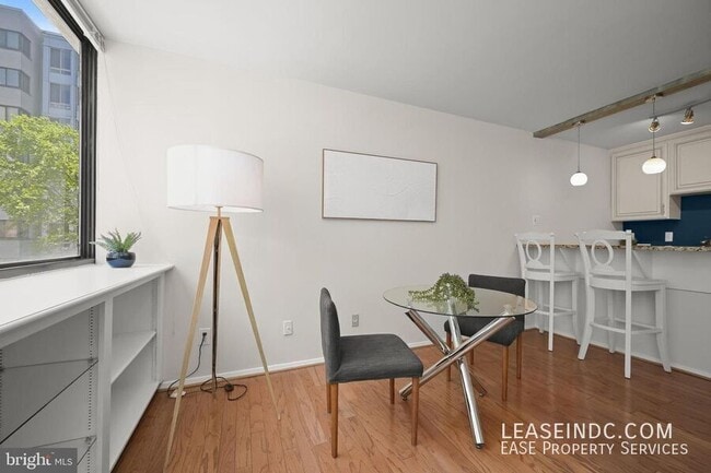 Building Photo - 1245 13th St NW