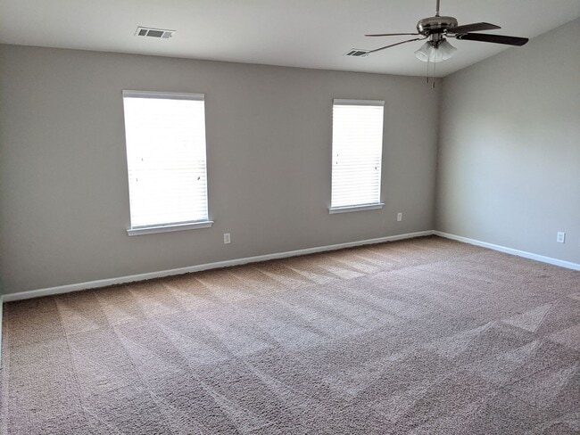 Building Photo - Gardens of Eastfield - Location, Location!