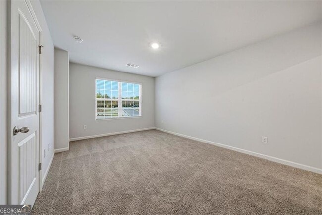 Building Photo - 5961 Skylar Dr