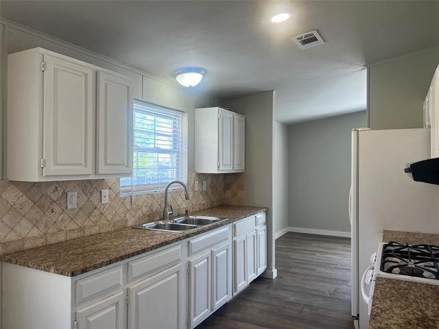 Building Photo - 119 Hillside Beach Dr