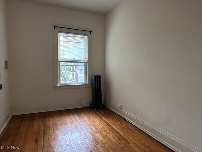 Building Photo - 2276 Grandview Ave