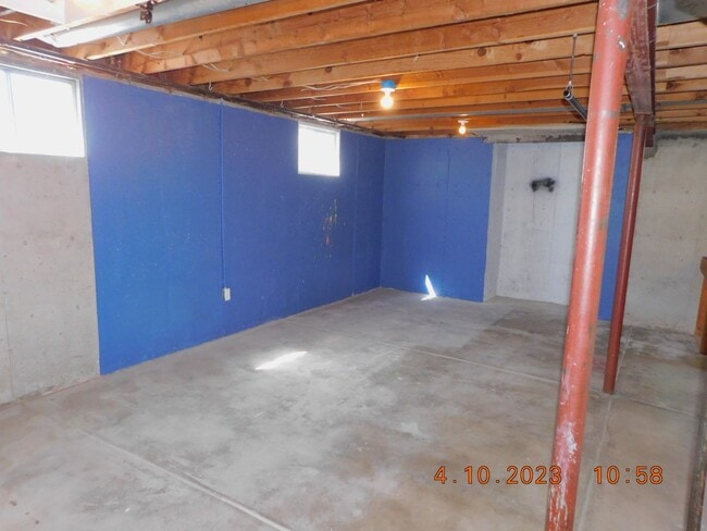 Building Photo - Welcome Home! Beautiful house in Littleton!