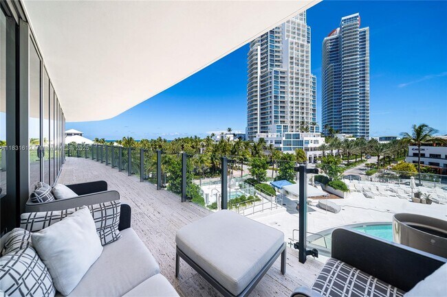 Building Photo - 1 Collins Ave