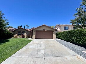 Building Photo - Available for LEASE! 3 bedroom 2 bathroom ...