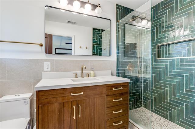 Building Photo - 2855 W 9th St