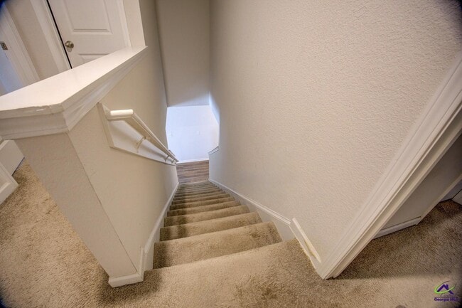 Building Photo - 3294 Bridgewood Dr