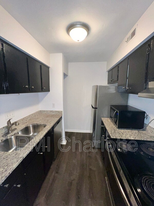 Building Photo - 342 Orchard Trace Ln