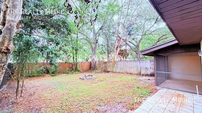 Building Photo - 7909 Richwood Dr