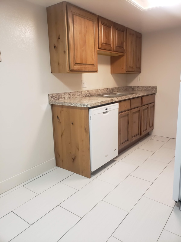 Building Photo - 170 W Foxbridge Dr