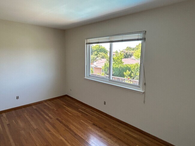 Building Photo - Spacious 4-Bedroom Home with Pool in Prime Sunnyvale Location! OPEN HOUSE: Wednesday (7/1) from 5...