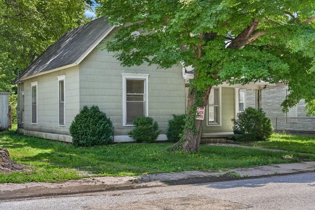 Building Photo - 132 S McPherson St
