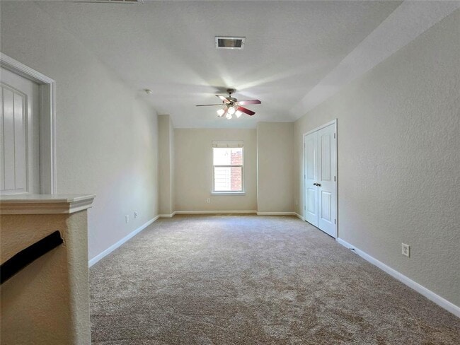 Building Photo - 6139 Sierra Springs Ln