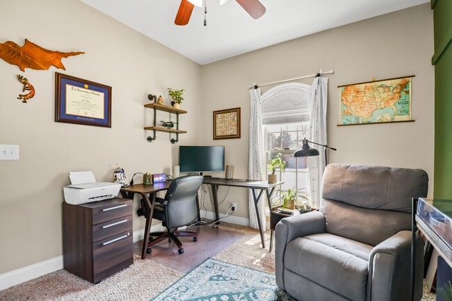 Building Photo - 951 Willow Circle