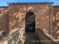 Building Photo - 506 E Avenue J