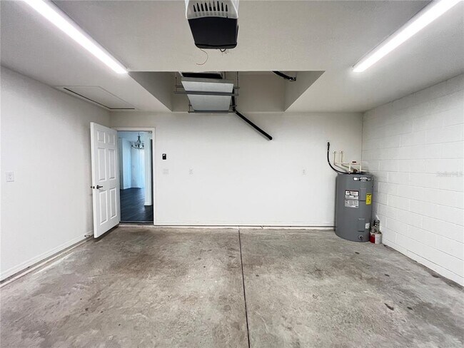 Building Photo - 297 Malauka Loop